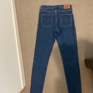 Like new LEVIS